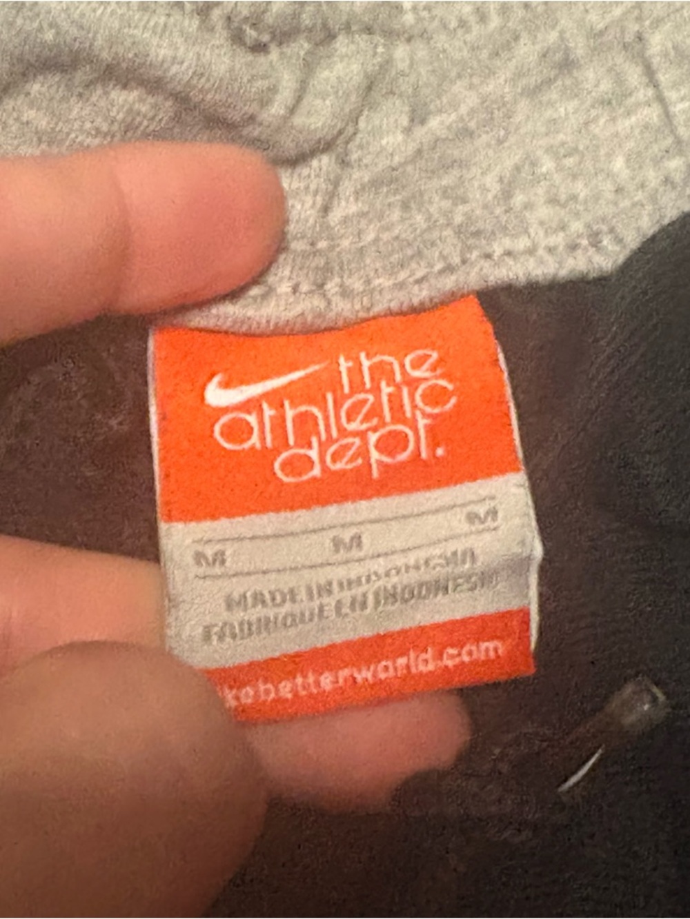 Nike Black Men’s Medium Track Pants with White Swoosh - Picture 8 of 16